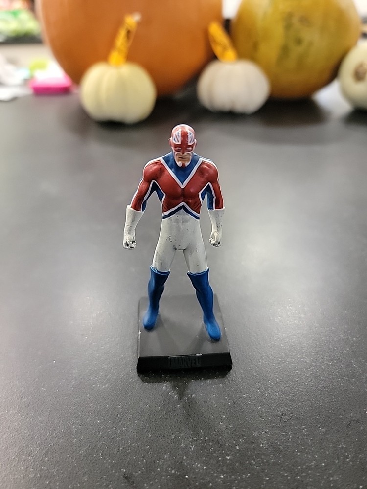 MarvelClassic Fig Collection Eaglemoss Captain Britain #21