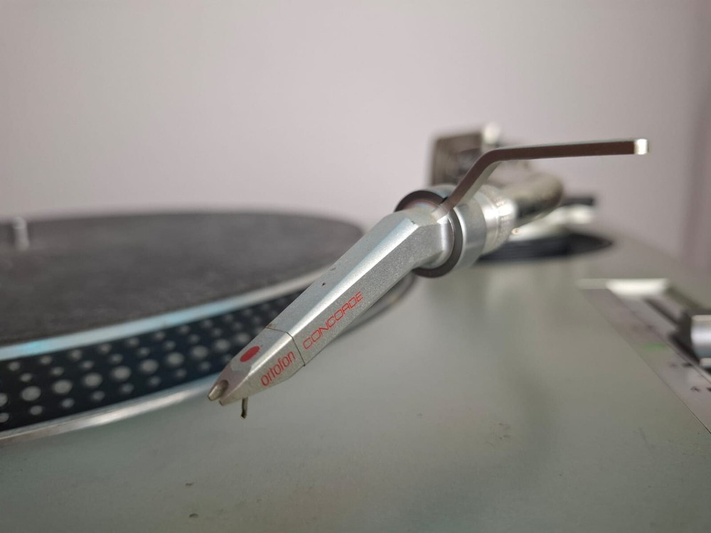 Technics SL-1200MK2 DJ Turntable - Silver