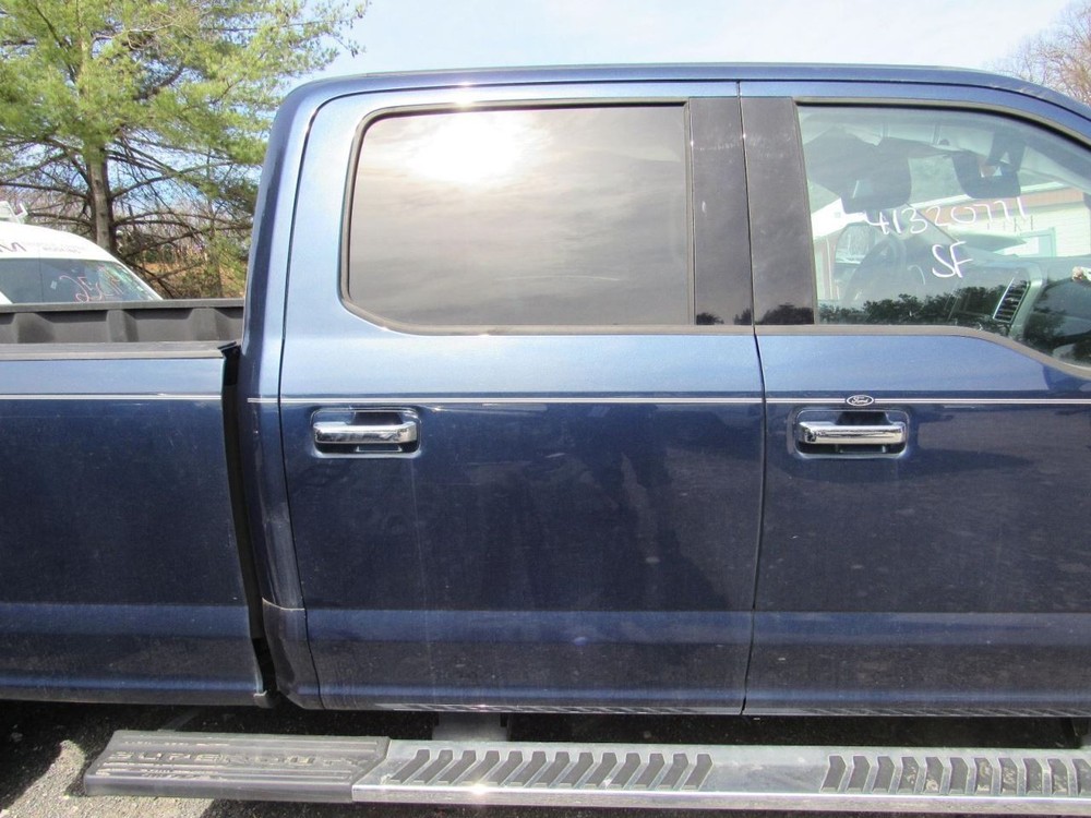 F250SD 2018 Glove Box 1037136