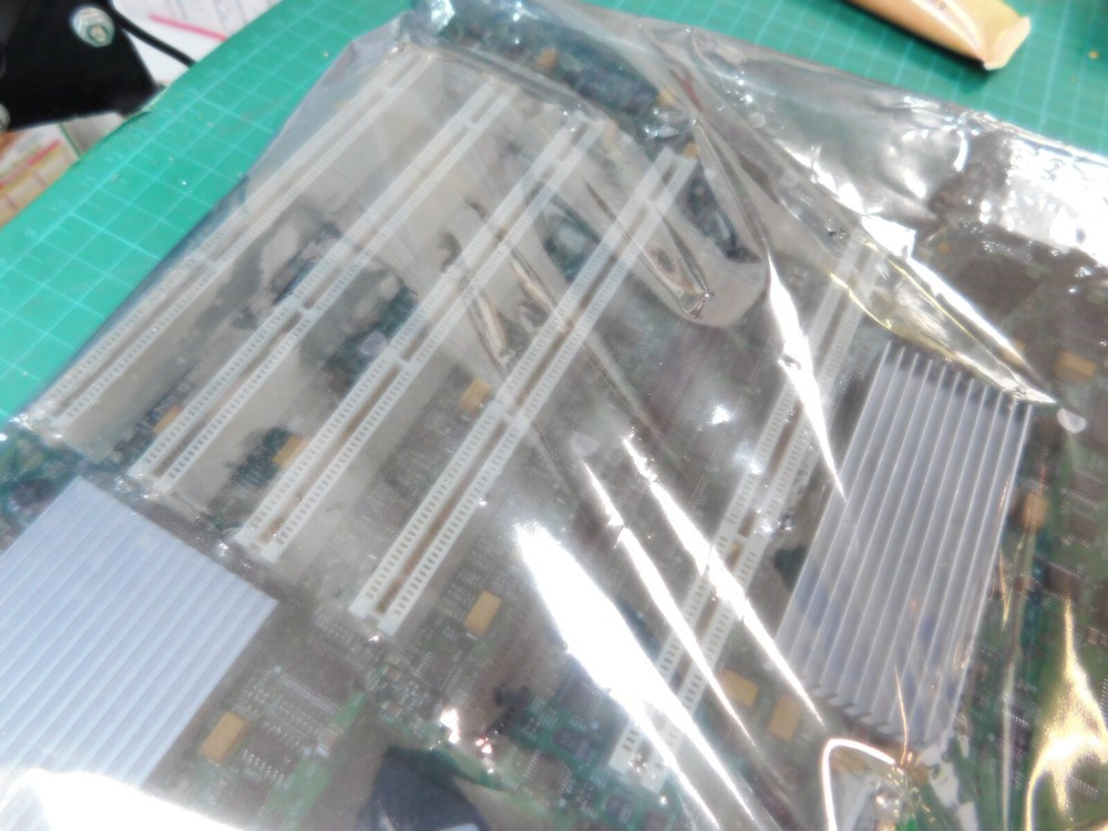 IBM 73P7208 FRU I/O Backplane Assembly