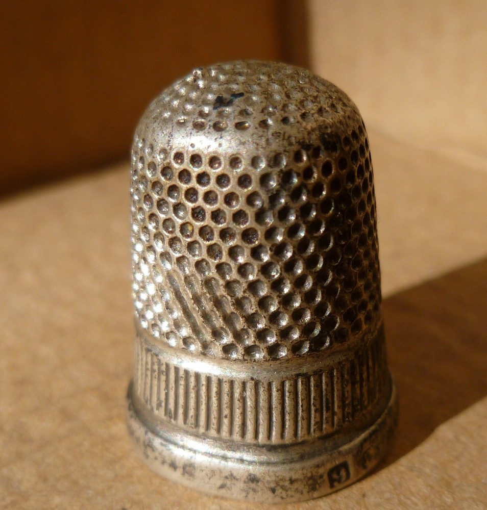 Sterling Silver Thimble CR&OP Chester England
