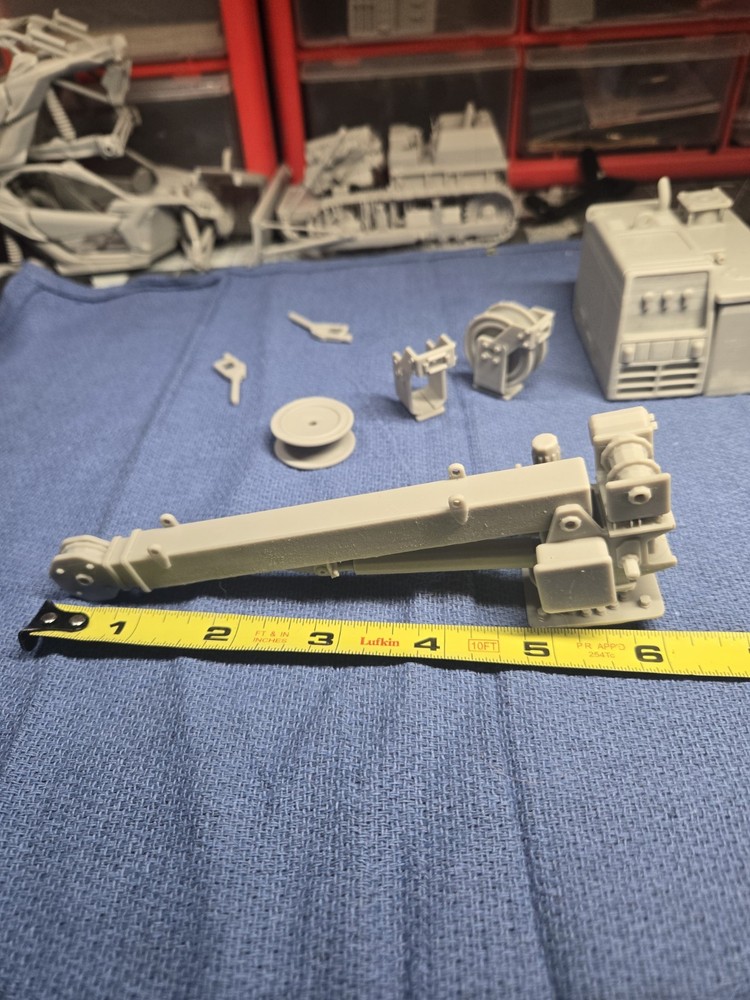 1-16 Scale Resin Printed Mechanic Craine Set