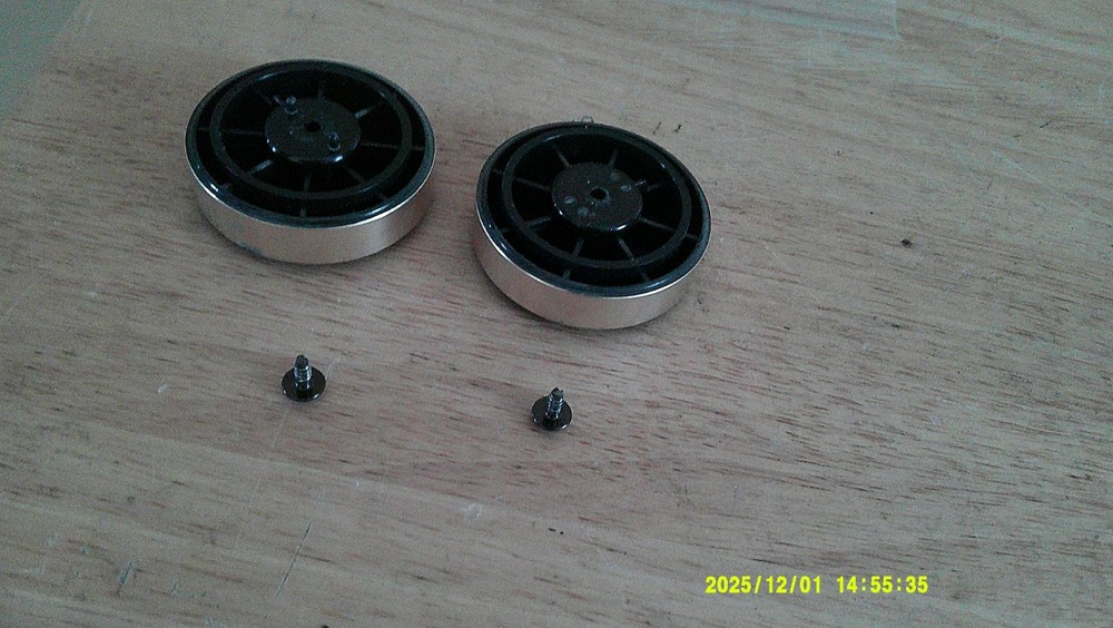 Sherwood RX-2010R Receiver Front Feet