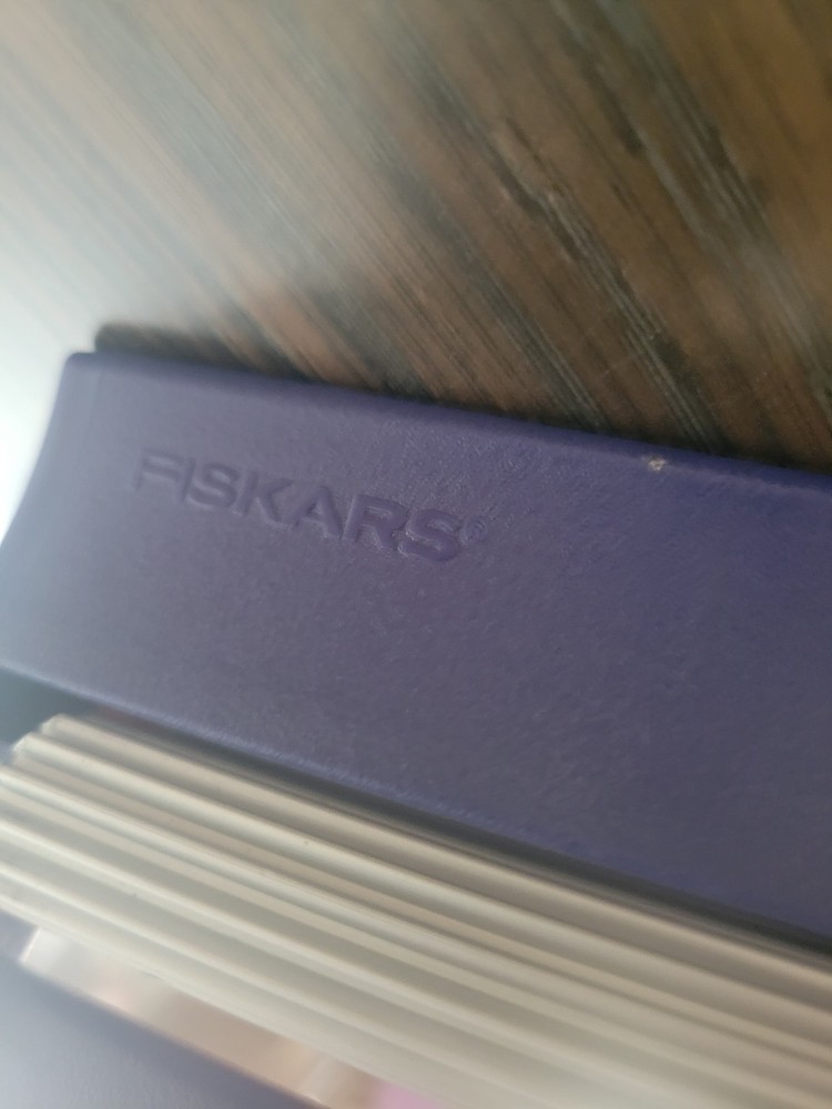 Fiskars Paper Crimper Tool, 6.5" Rollers