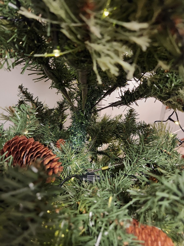 Artificial Prelit Christmas Tree WORKS