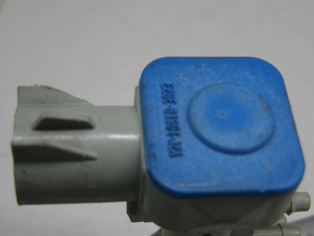 Ported Vacuum Switch Standard PVS112 ORIGINAL FORD E2B2-8A564-A2A NEW