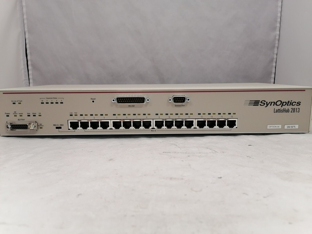 SynOptic 2813 16 Port Network Hub