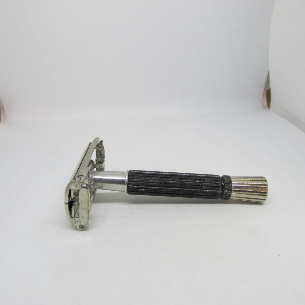 Gillette Black Handle Super Speed Razor R1 1971 Model