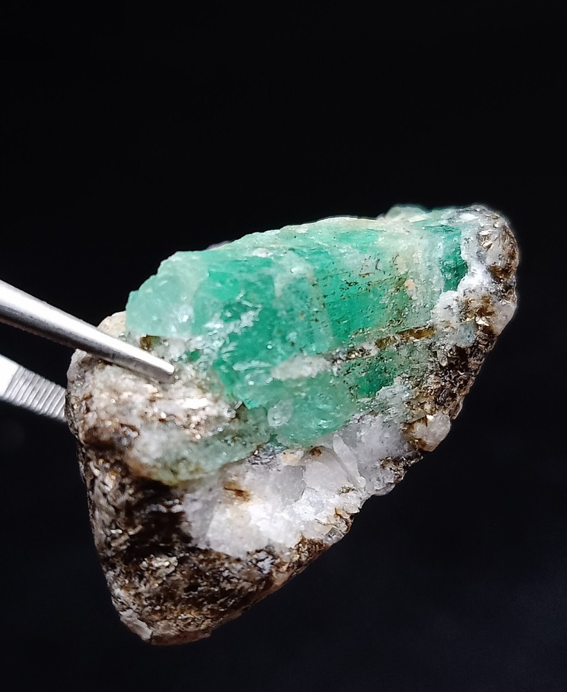 Natural Rough Emerald specimen