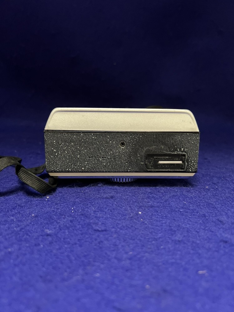 Vintage Kodak 154 Instamatic Camera with Box & Instructions untested