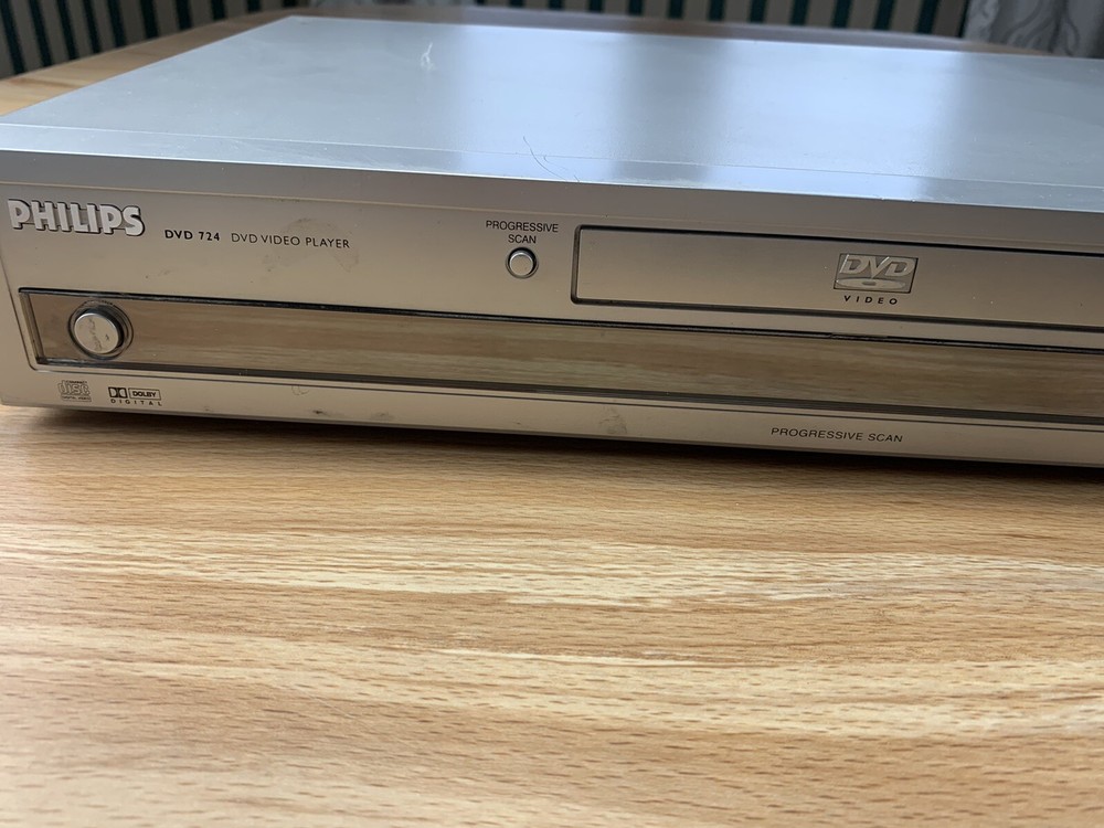Phillips DVD Player Silver DVD724 Remote Included