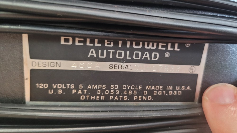 READ Bell & Howell Compatible 8 mm/Super 8 Autoload projector Model 466A READ