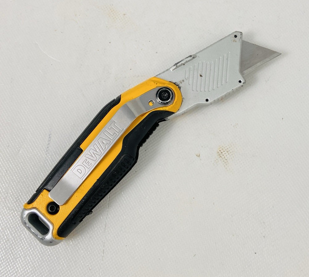 🌟DeWalt Folding Pocket Utility Knife Fixed Blade Box Cutter Razor, NICE!