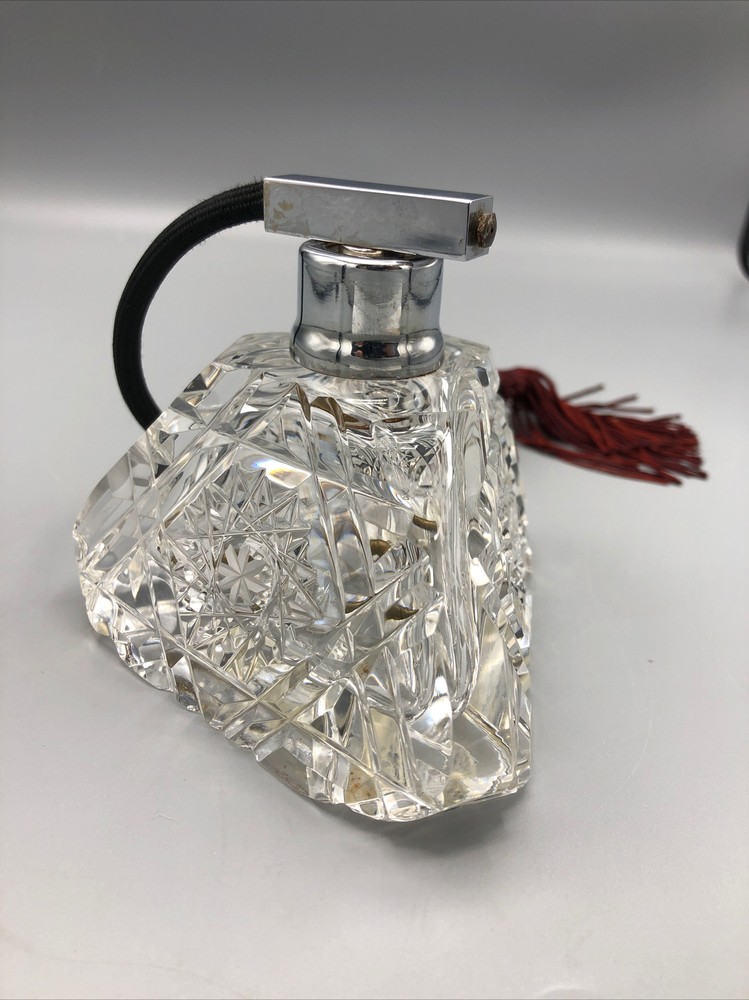 Clear Pyramid Deep Cut Crystal Bottle with Atomizer 4 1/4" Pyramid