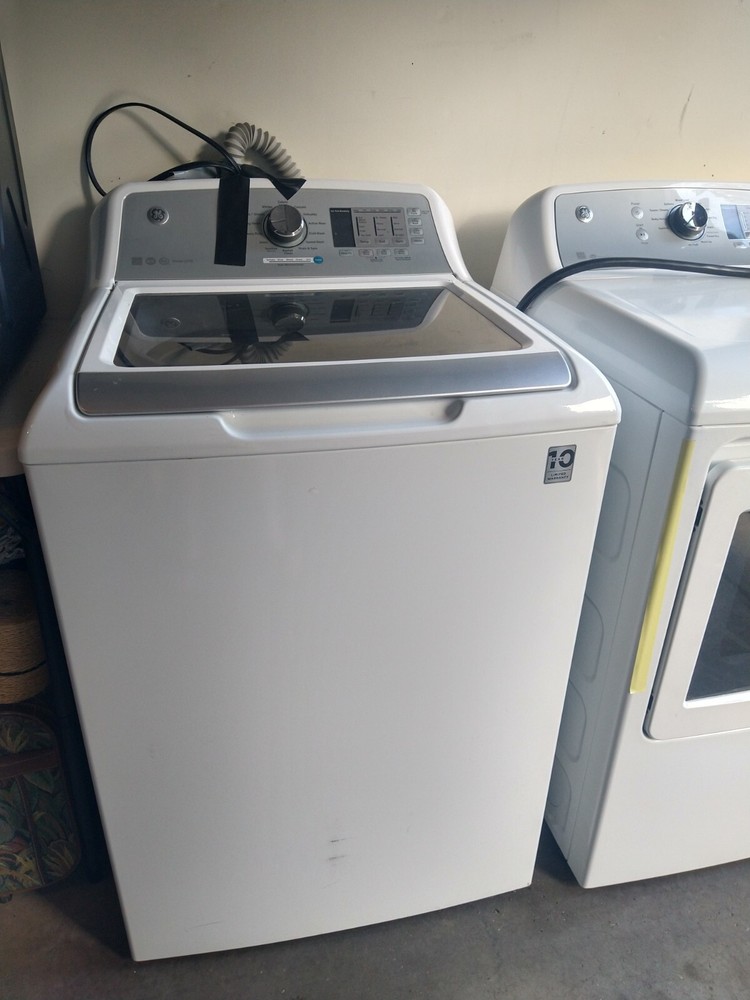 GE washer and dryer set