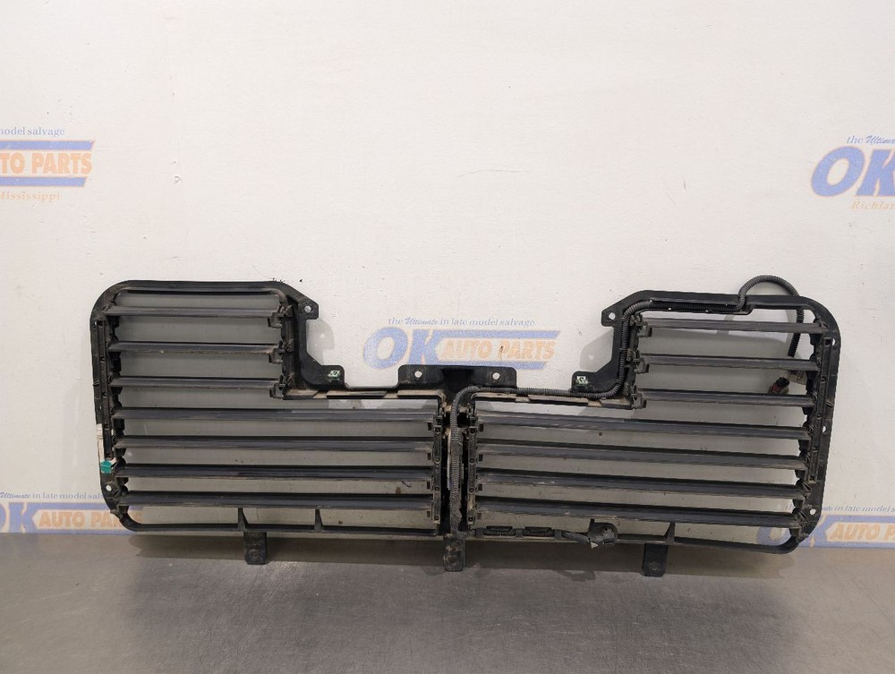 17 CHEVY SILVERADO 1500 AIR SHUTTER 5.3L
