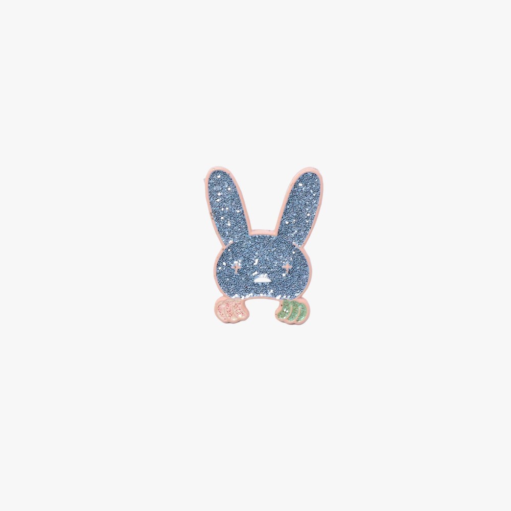 Sky blue Bunny Peeker Pin