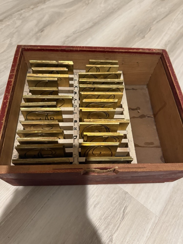 New Hermes Set Brass Engraving 48pc