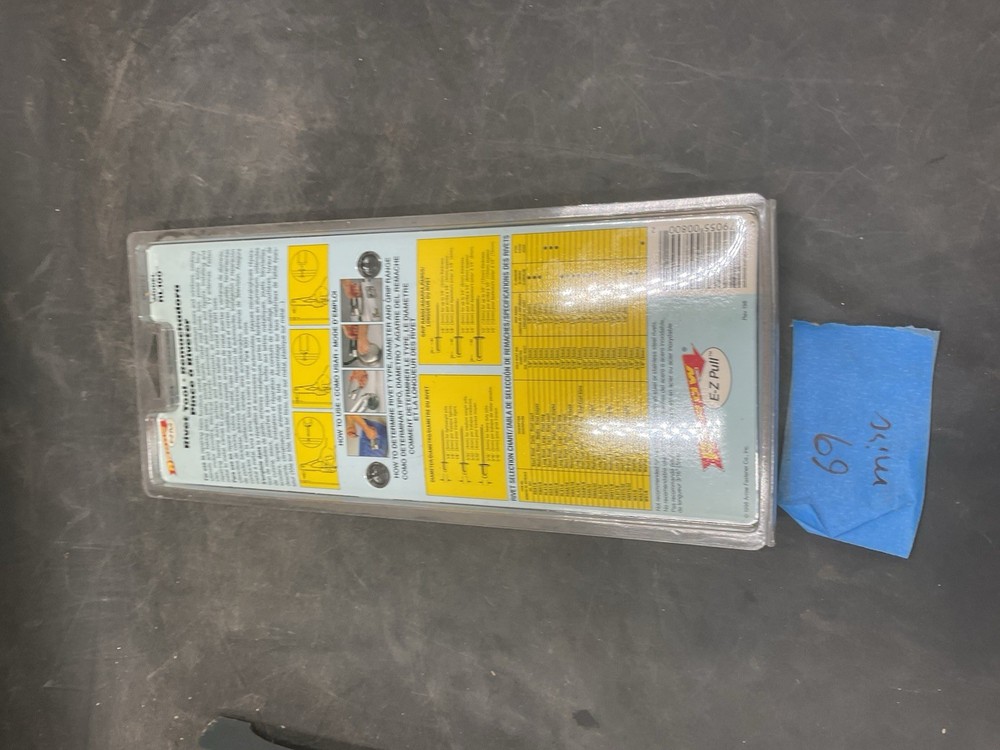 Vintage Arrow Fastener E-Z Pull RL100 All Purpose 3 Size Rivet Gun Tool