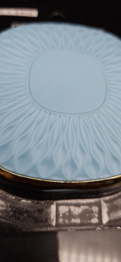 SASSY + CHIC 10X MAGNIFICATION DUAL MIRROR COMPACT BLUE