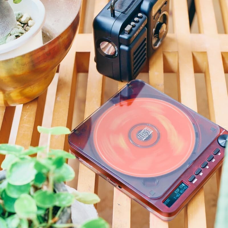 RELAX PIXEL TUNES Bluetooth CD Player 1983
