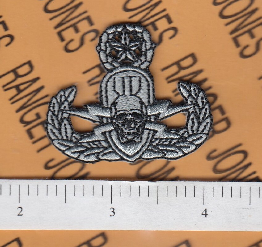 US Master Explosive Ordnance Disposal Skull 1.75" cloth qual award patch c/e