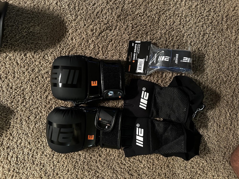Engage Grappling/Sparring Gloves And Hand Wraps