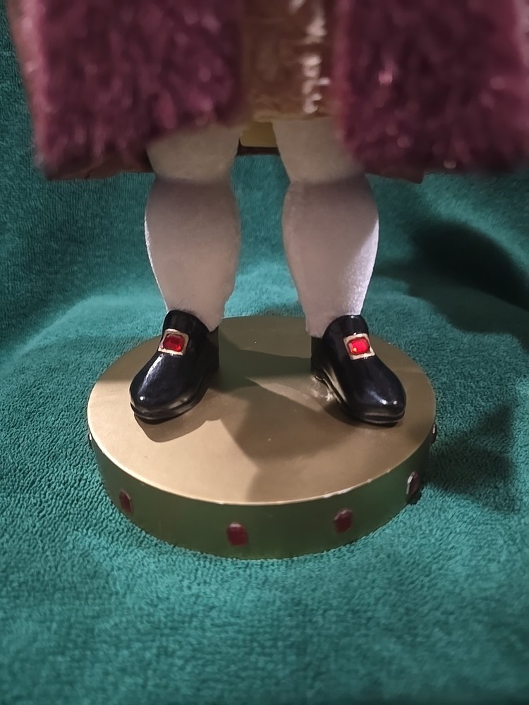 Vintage Henry The Eighth Nutcracker 2005 Nutcracker Village 14”tall