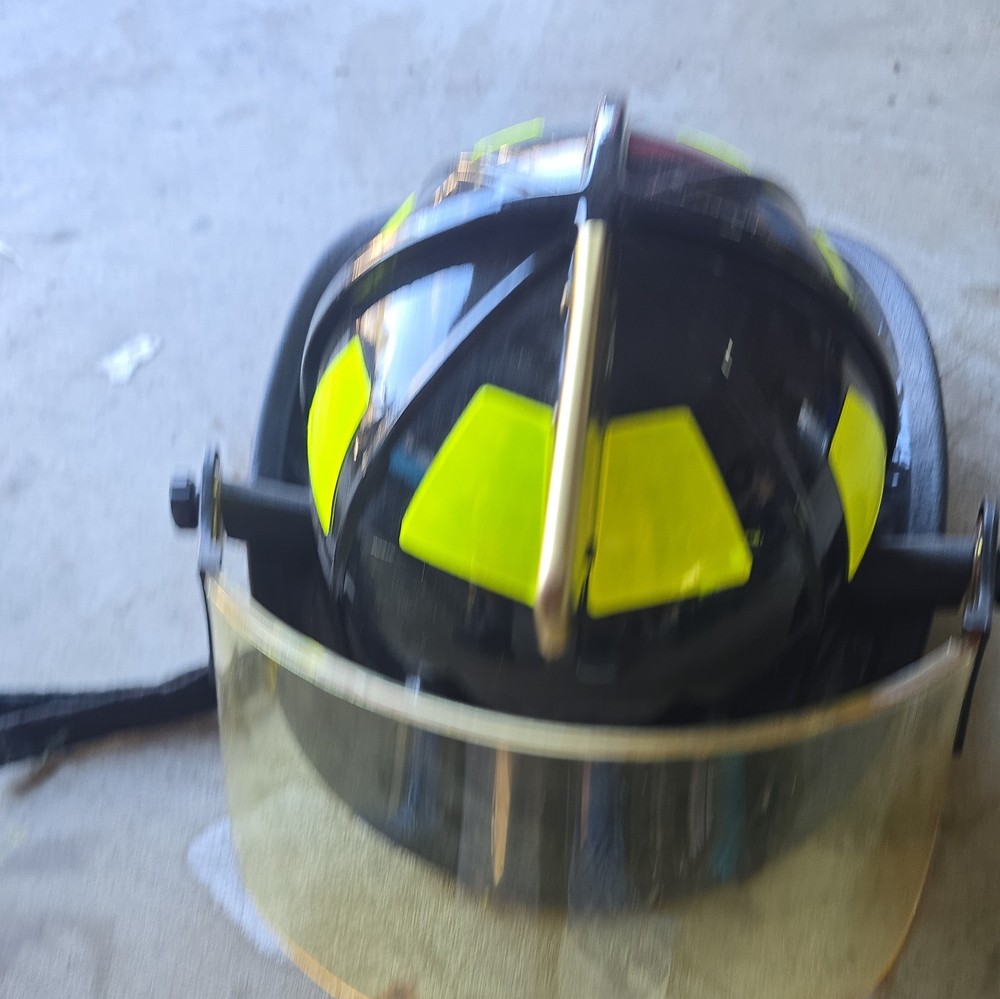 2005 Cairns & Brother Std 1010 Black Firefighter Helmet & Shield, Eagle & Strap
