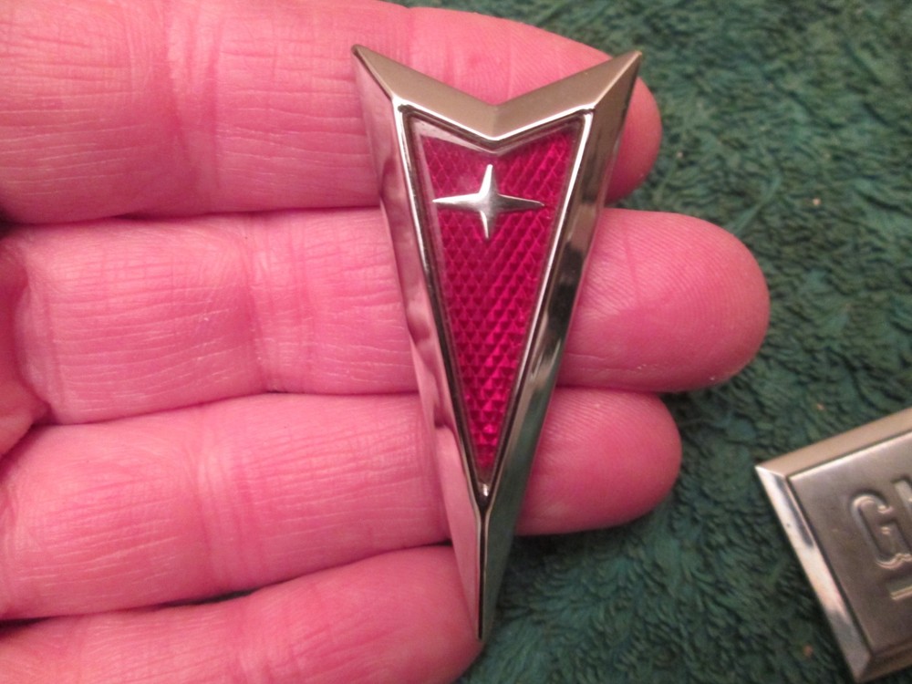 Pontiac Interior Logo Emblem Pontiac Solstice GM Emblems Badges