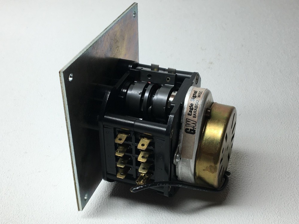 New! Eagle Signal BR31A609 Timer (#6882)