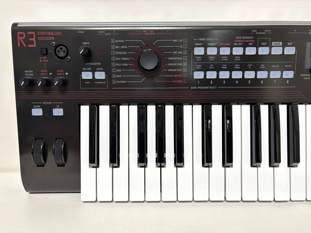 KORG R3 Keyboard Analog Modeling Synthesizer From Japan