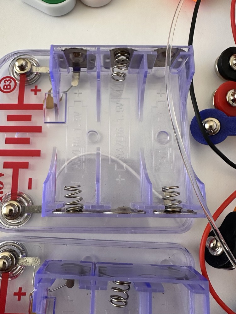 Electronic Snap Circuits Large LOT Elenco STEM Educational