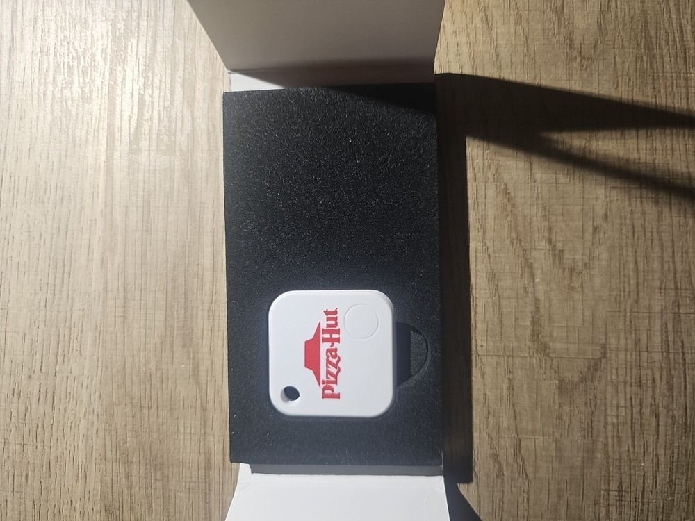 Pizza Hut 2-way Bluetooth Tracker - *NEW*