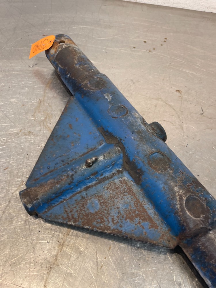 Long 260 Tractor Center Front Axle Bracket