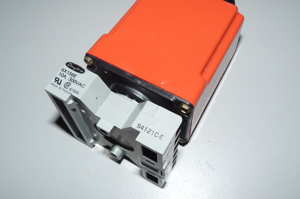 AMETEK NCC T2K-180-467 SOLID STATE TIMER DELAY RELAY 1.8-180 SECOND RANGE