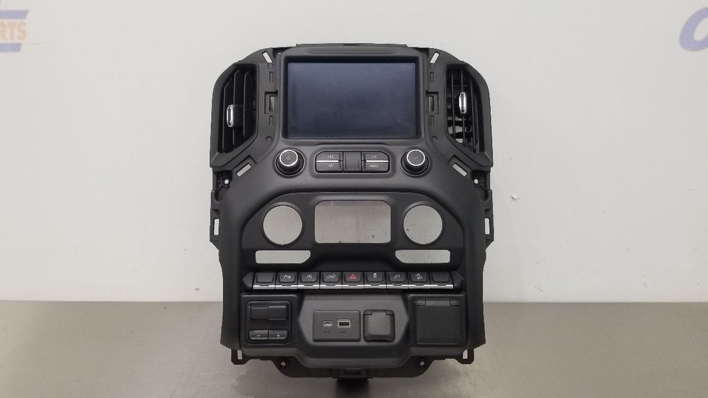19 CHEVY SILVERADO 1500 RADIO AUDIO DISPLAY CONTROL PANEL 84569057