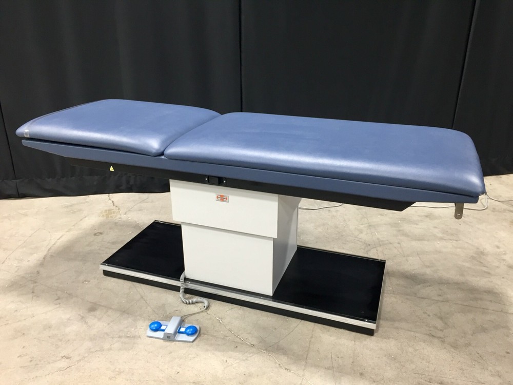 Hausmann 4756 Power Exam Table with foot controller