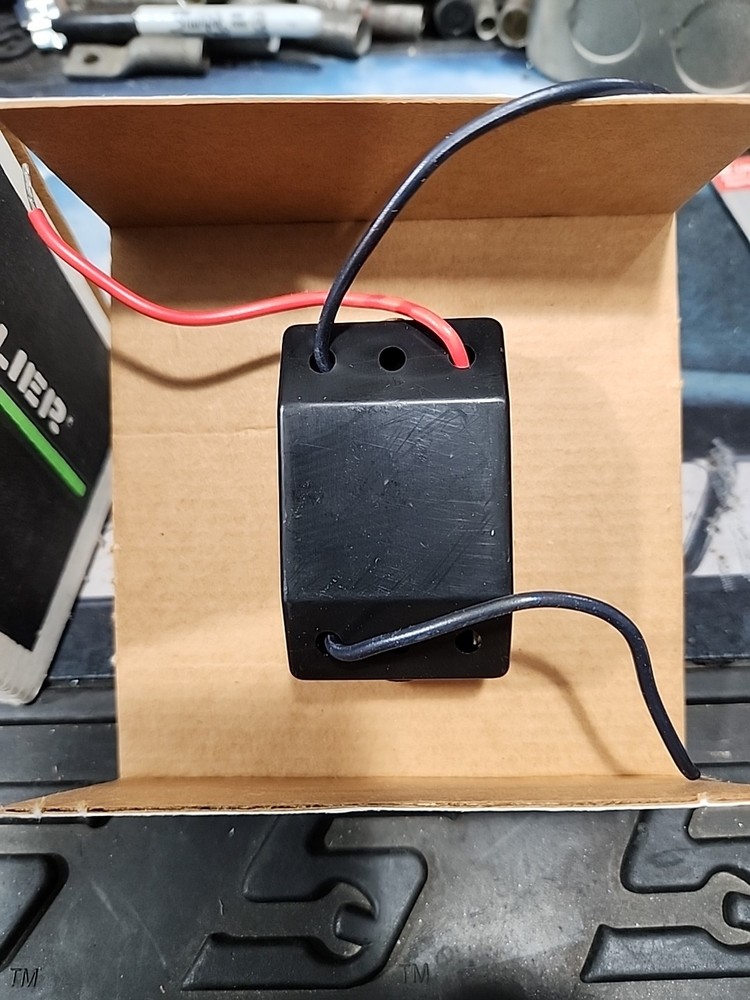 Lightolier Controls P600-3P Specification Grade 3 Way Dimmer