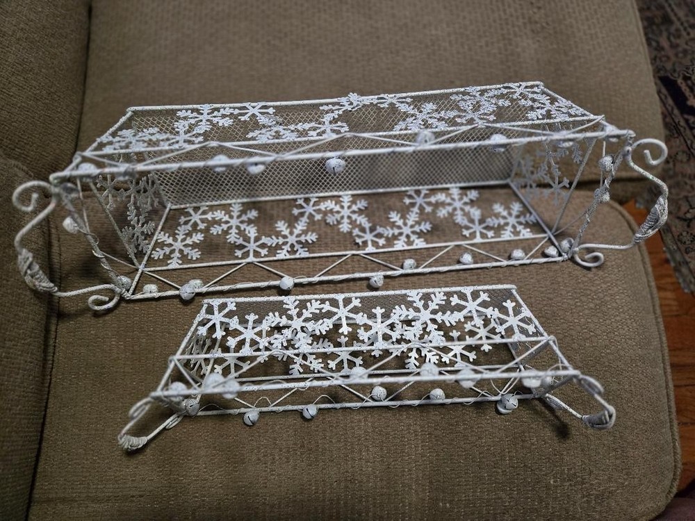 2 silver snowflake wire retangular baskets 16" x 5.5" & 12" x 3.5"