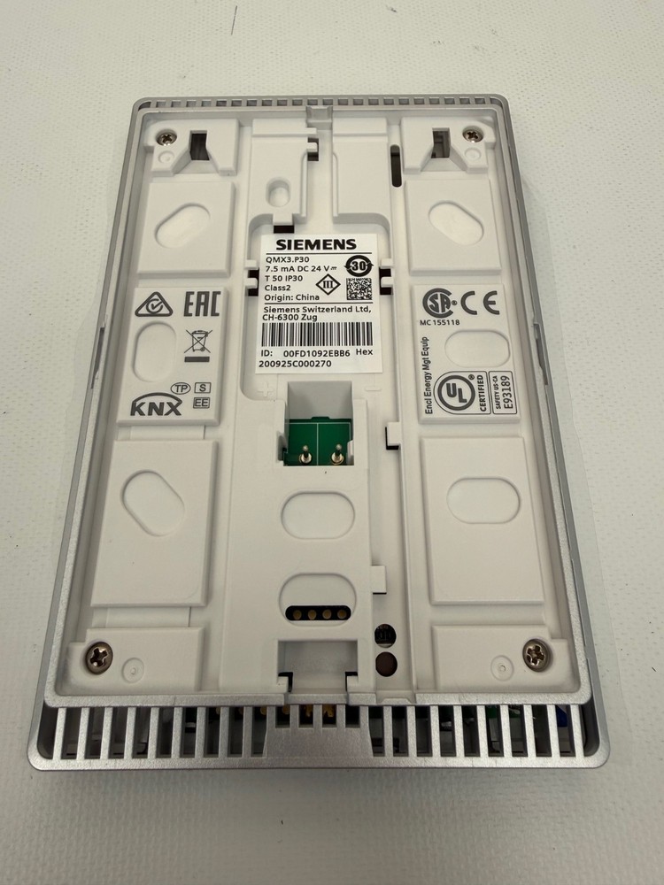 SIEMENS QMX3.P30 TEMPERATURE SENSOR ROOM UNIT WHITE NEW OPEN BOX