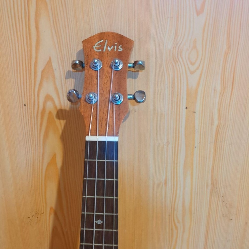 ELVIS Ukulele