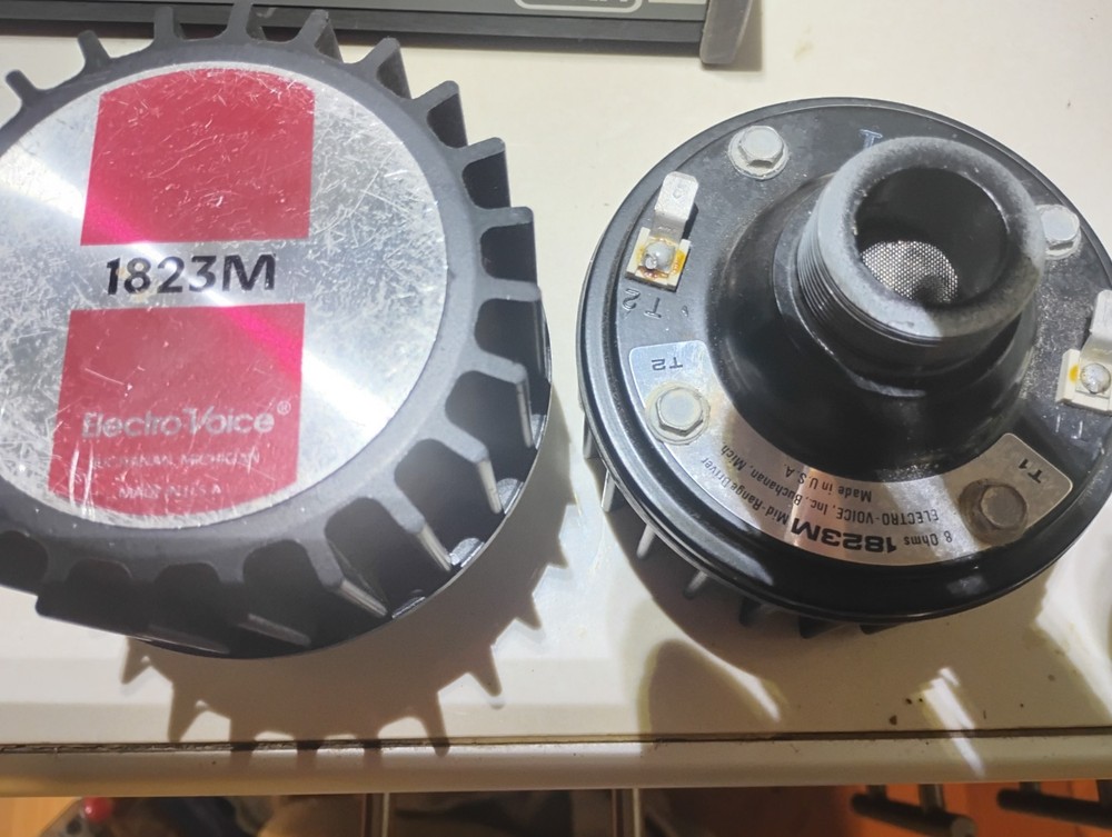 E.V. horn drivers threaded