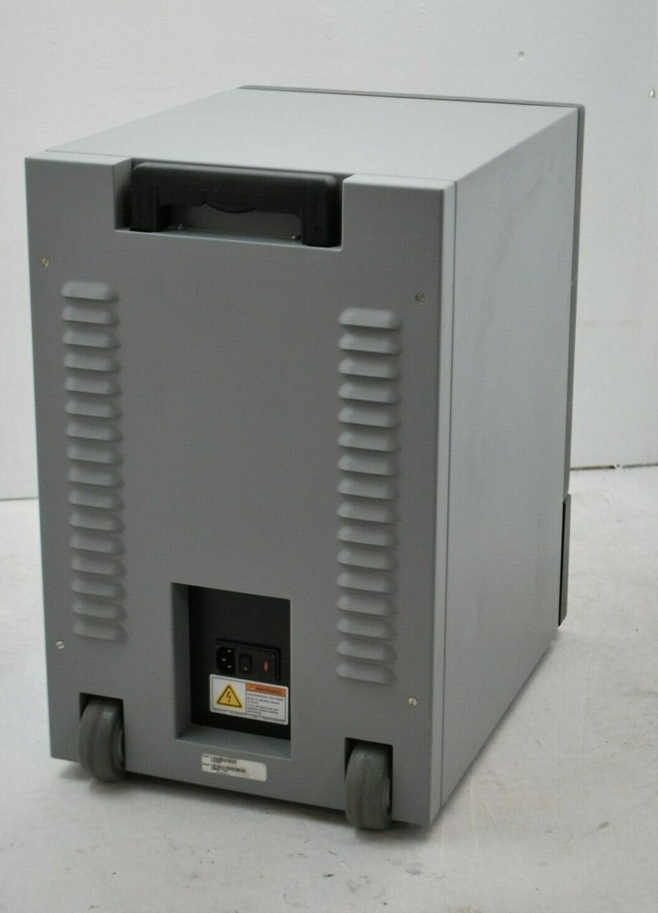 PBMS2B / PORTABLE BARATRON MEASUREMENT SYSTEM / MKS