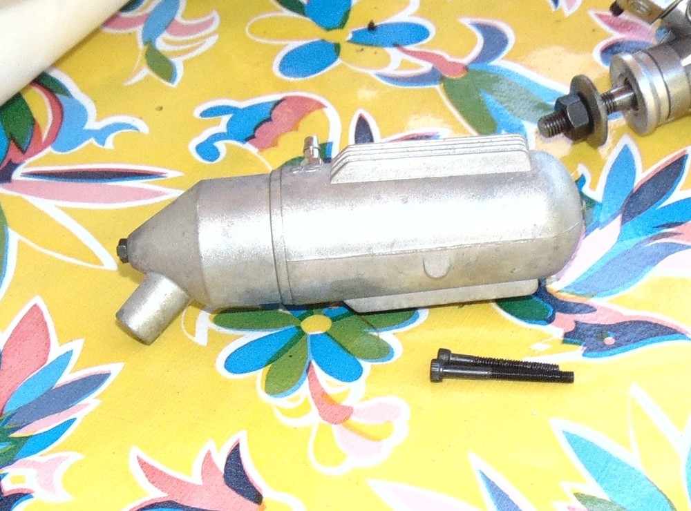 Tower Hobbies 40 ABC RC Model Airplane Engine, cleaned, new screws