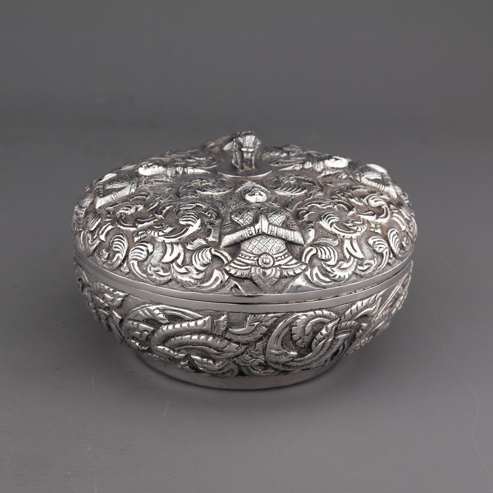 Antique Ornate Solid Sterling Silver Thai Thepanom Repousse Lidded Bowl.