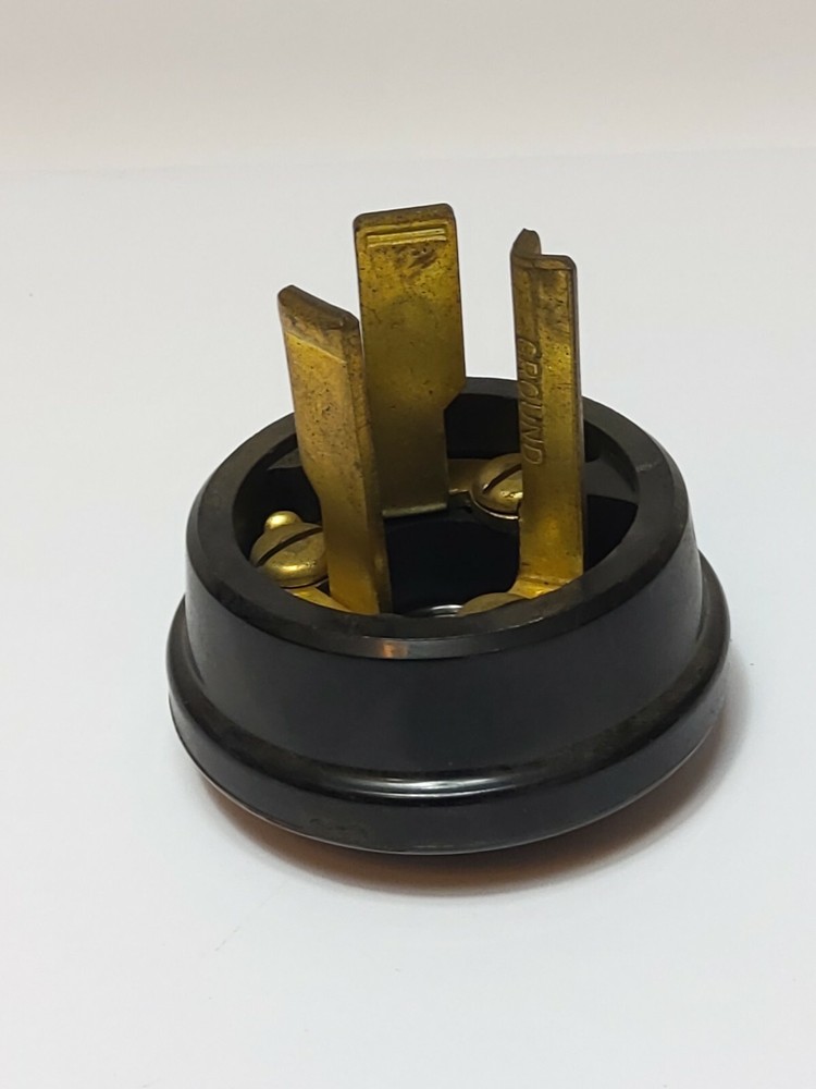 ARROW-HART 30A-250V 3WIRE PLUG (NOS)