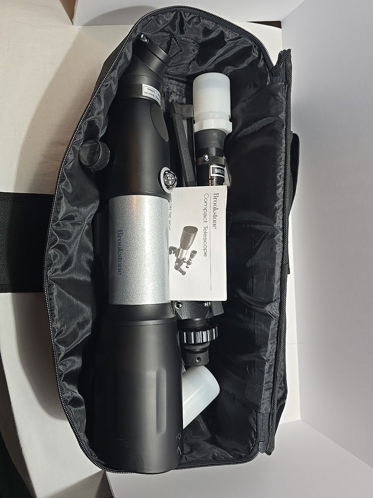 Brookstone Compact Telescope: Tripod SR4mm & H20mm Eyepieces