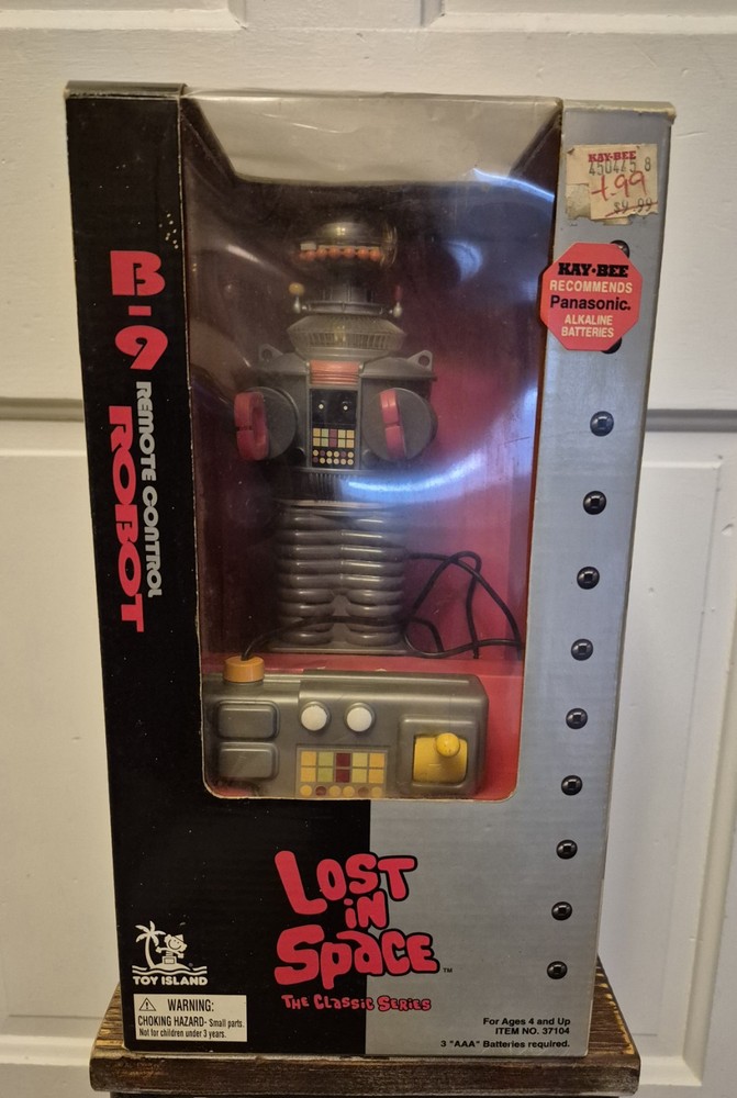 1998 Toy Island Lost in Space Electronic Talking Remote Control B-9 Robot