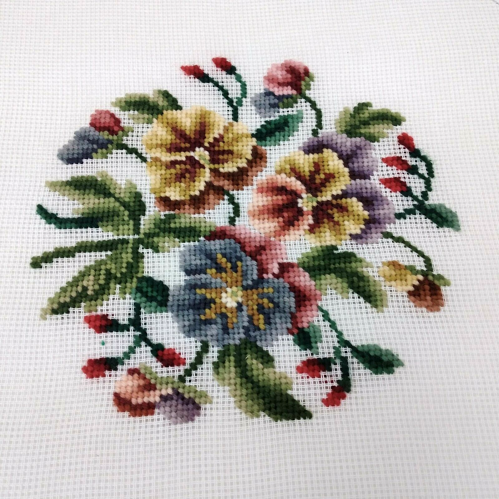 2 Needlepoint Flowers Pink w. Stretching Frame Unfinished